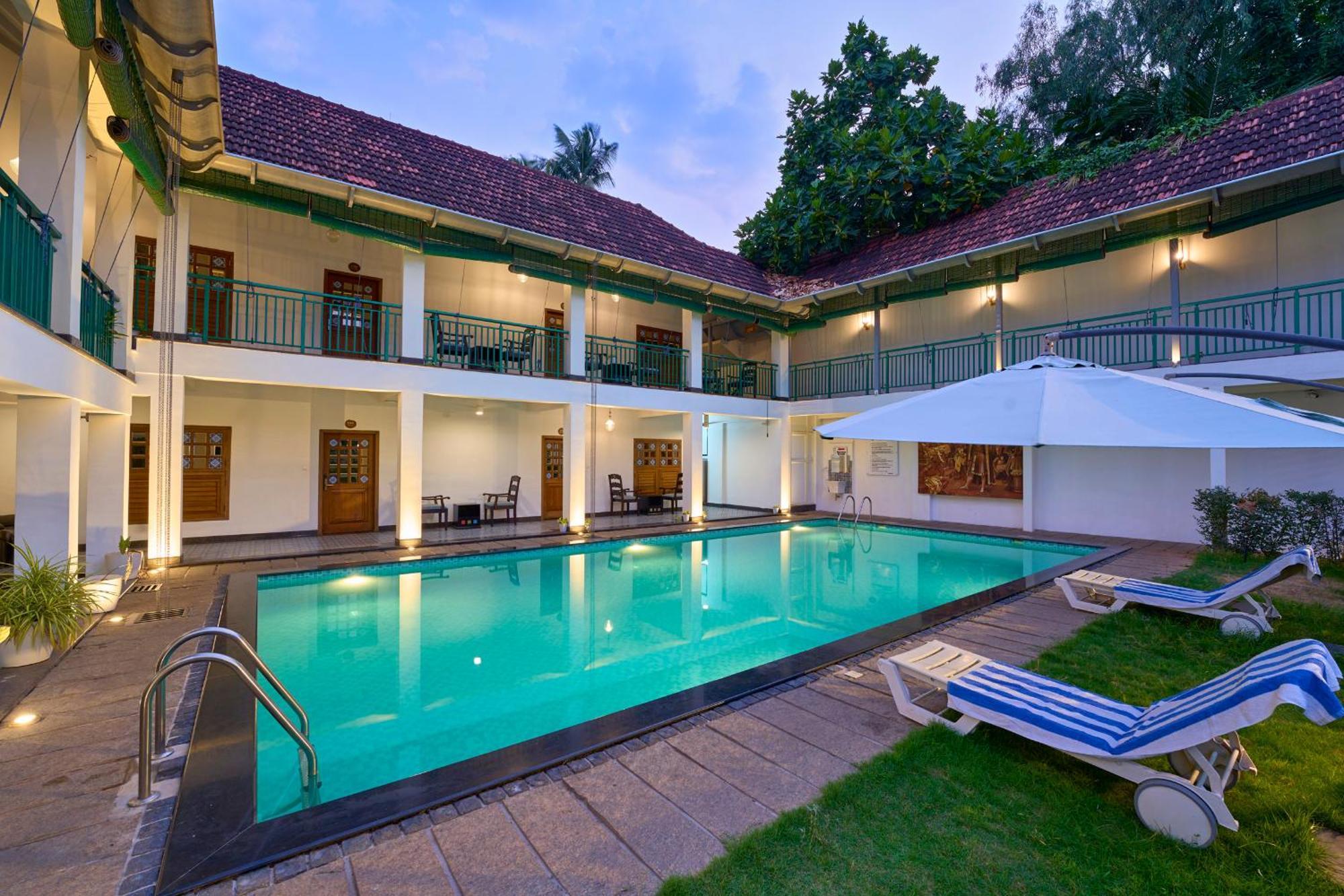 Napier Heritage By Velvet Hotels Kochi Exterior photo