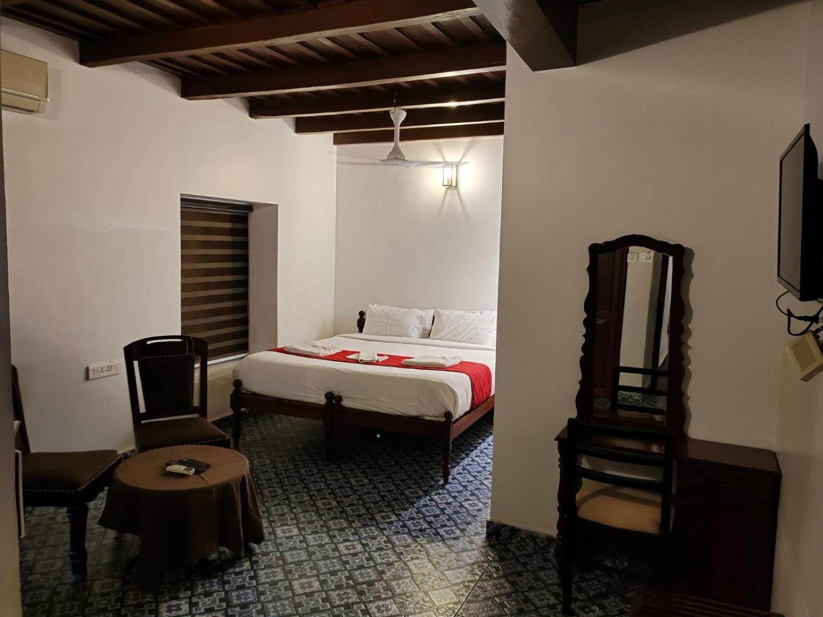 Napier Heritage By Velvet Hotels Kochi Exterior photo